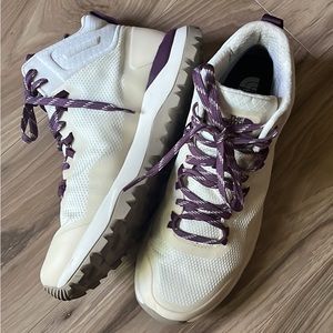 North Face Activist Mid Futurelight - Women’s Sz 10